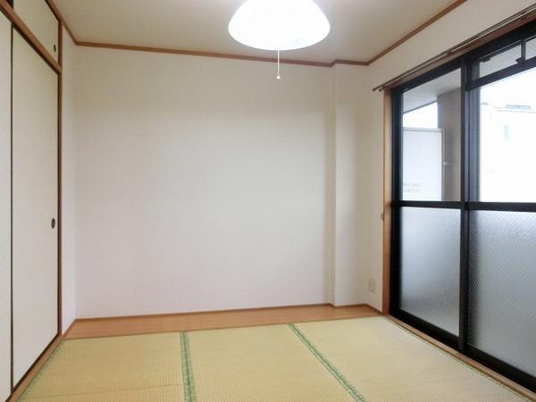その他部屋・スペース　明るい和室！