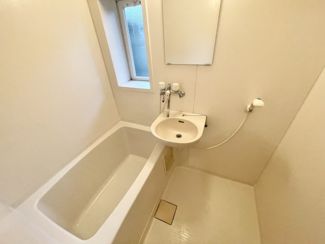 バス・シャワールーム　日々の暮らしに欠かせないお風呂です