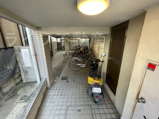 ロビー　落ち着いたロビーです