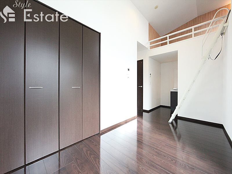 居室・リビング　内装