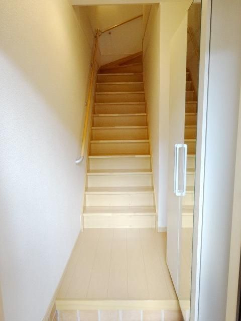 玄関　玄関ホール・専用玄関