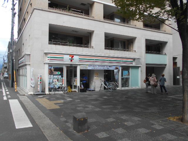 コンビニ　セブン-イレブン京都小川御池店（コンビニ）まで512m