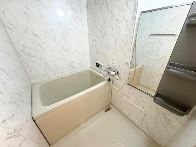バス・シャワールーム　バス