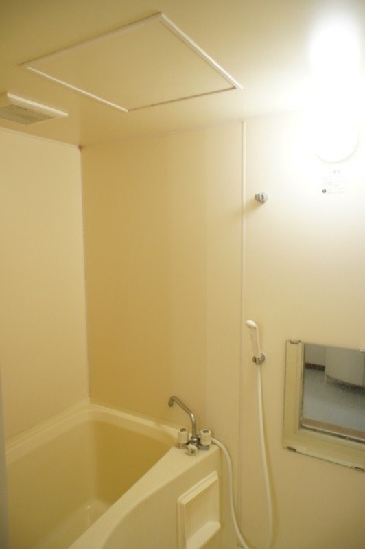 バス・シャワールーム　図面と現状に相違がある場合には現状を優先