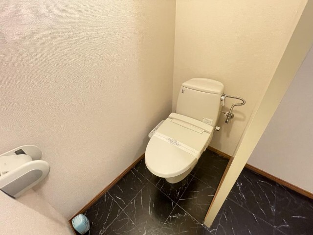 トイレ　同物件別室のイメージ画像となります