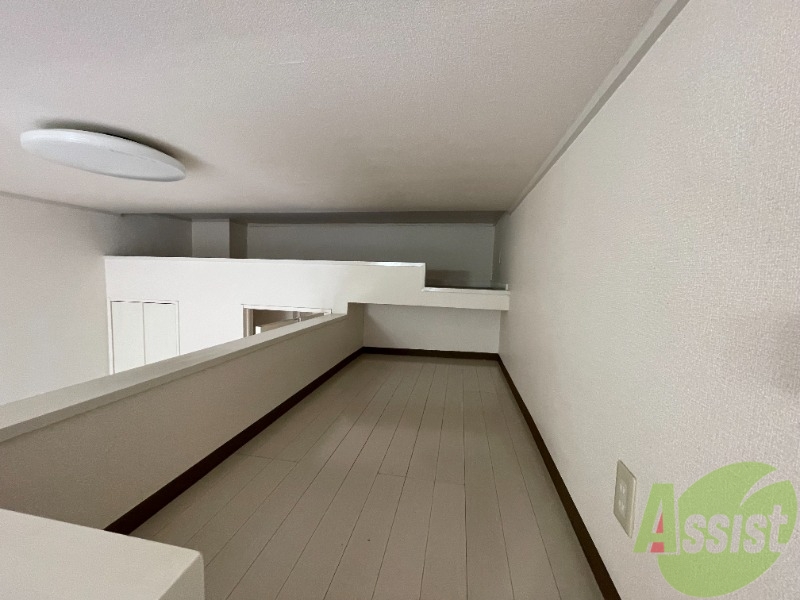 その他部屋・スペース　ロフトは二段でＬ字になってます。物置として使いやすそう！