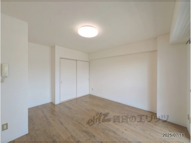 居室・リビング　洋室