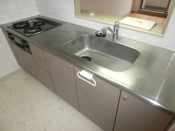 キッチン　別号室の参考写真となります。