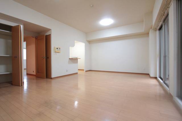 居室・リビング　広々リビング