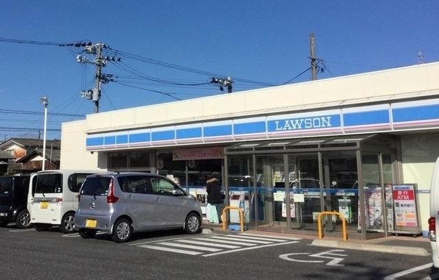 コンビニ　ローソン（コンビニ）まで400m