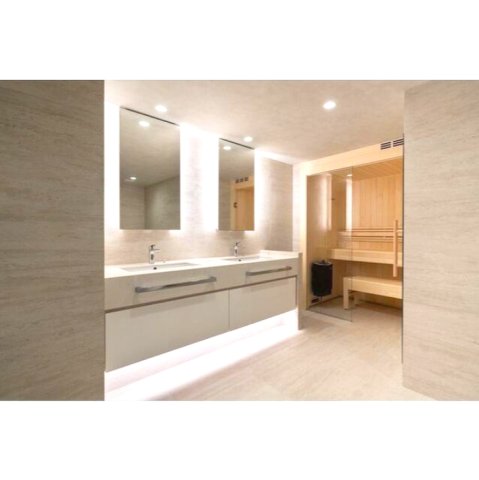 洗面設備　使いやすい独立洗面台です