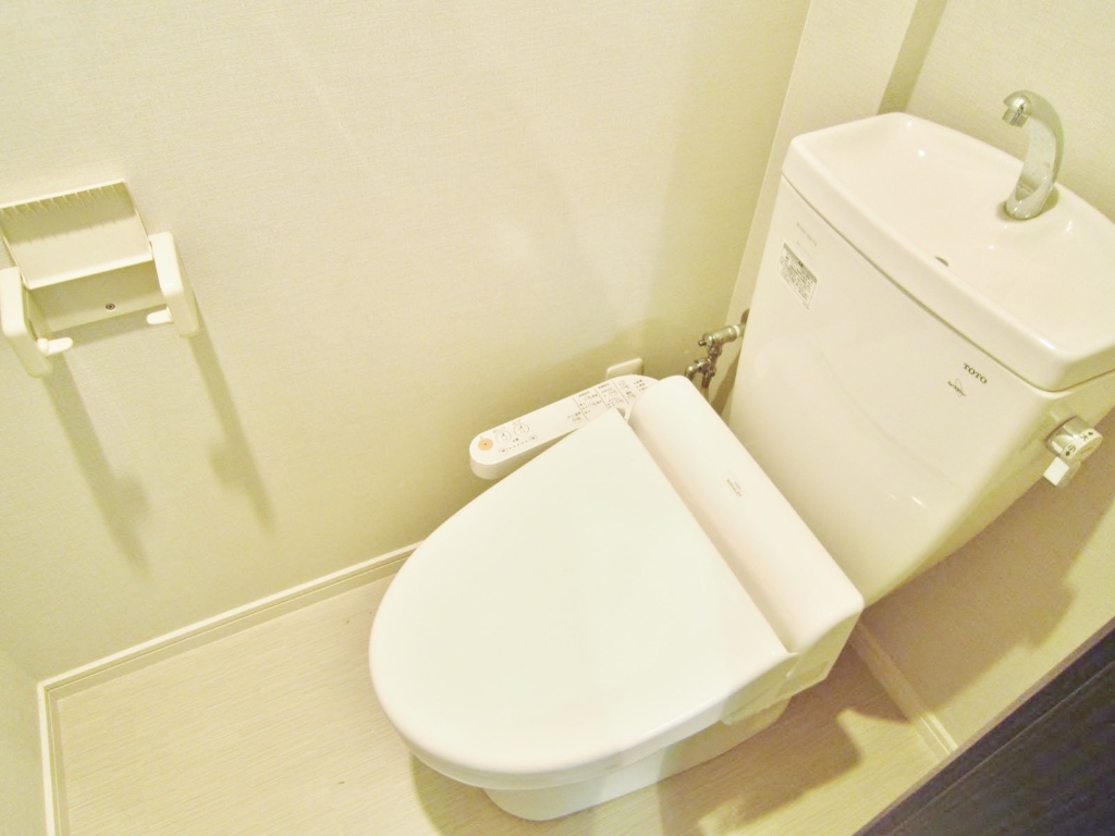 トイレ　写真は実際と異なる場合がございます。