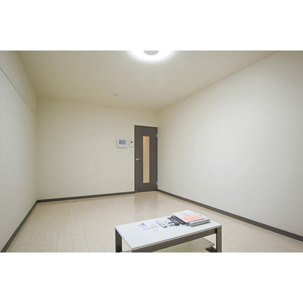 居室・リビング　明るいリビング♪