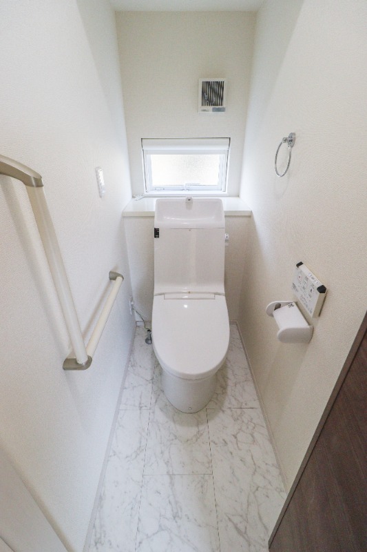 トイレ　図面と現状に相違がある場合には現状を優先