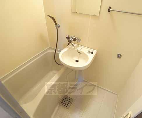 バス・シャワールーム　お風呂です。