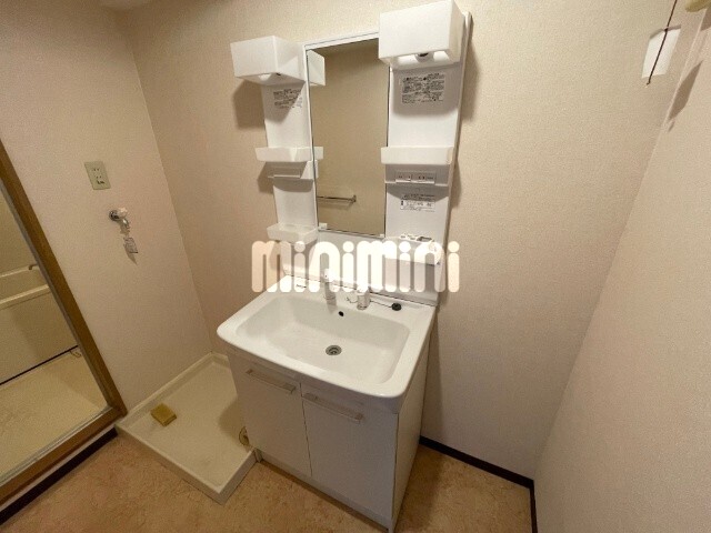 洗面設備　洗面化粧台