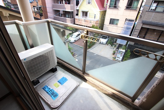 バルコニー　※別号室のお写真です。