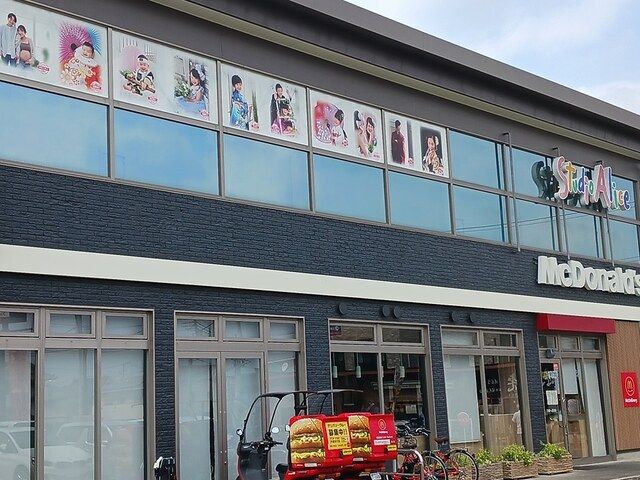 飲食店　マクドナルド（飲食店）まで590m