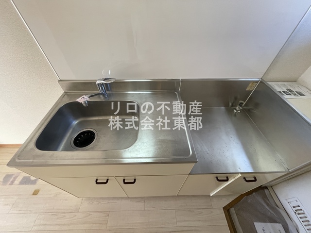 キッチン　自炊派には便利なガスコンロ設置可能キッチンです♪