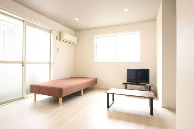 居室・リビング　家具家電付き☆