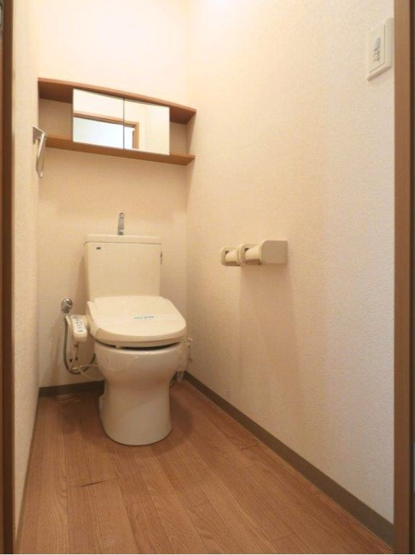 トイレ　図面と現状に相違がある場合には現状を優先