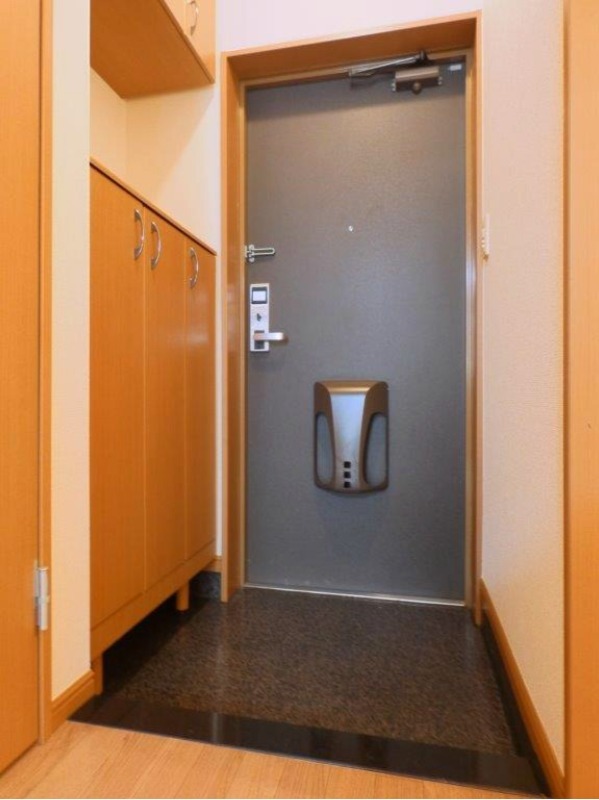 玄関　図面と現状に相違がある場合には現状を優先