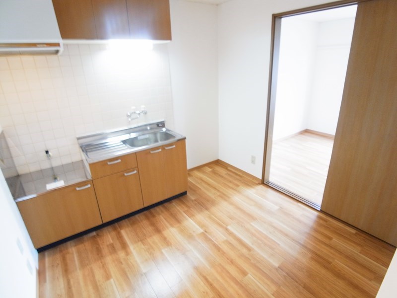 居室・リビング　同一物件別部屋写真