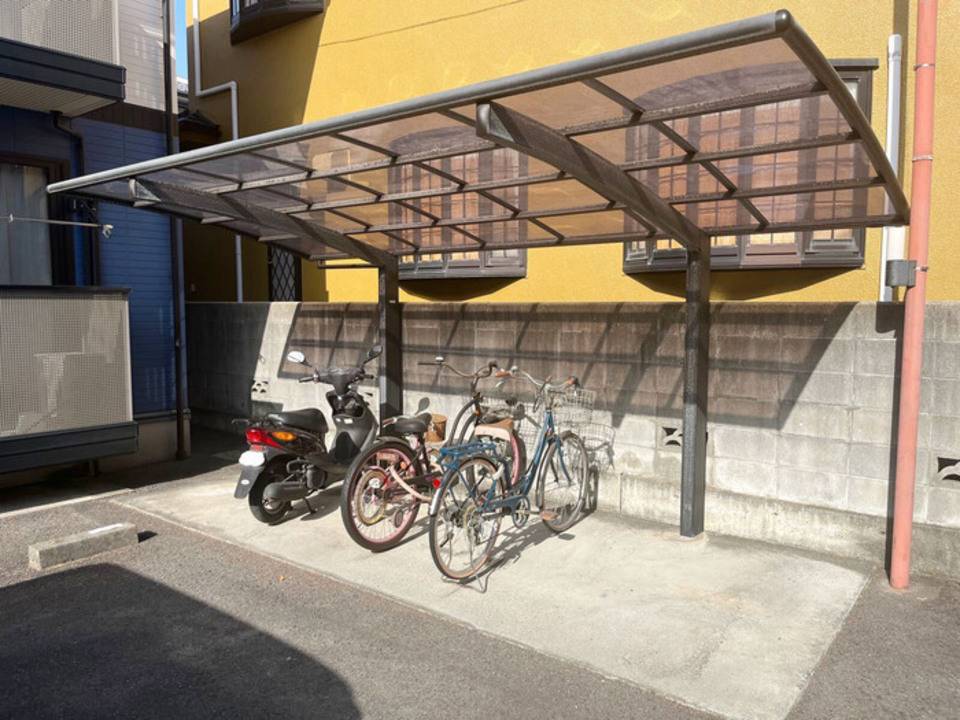 駐車場　駐輪場