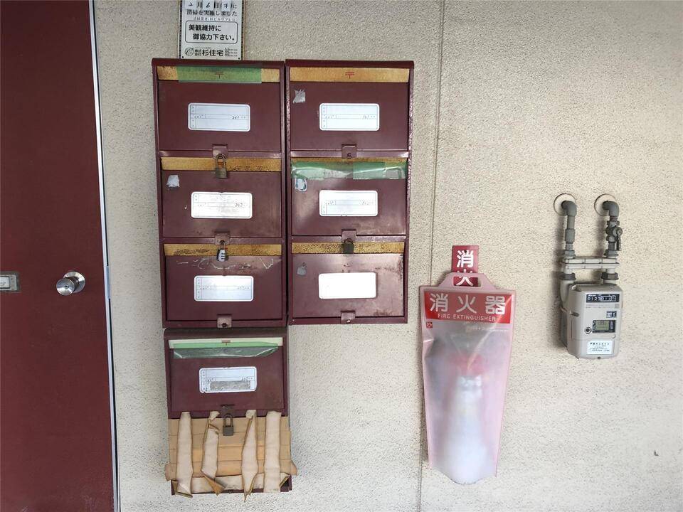 エントランス　メールBOX