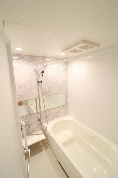 バス・シャワールーム　バス