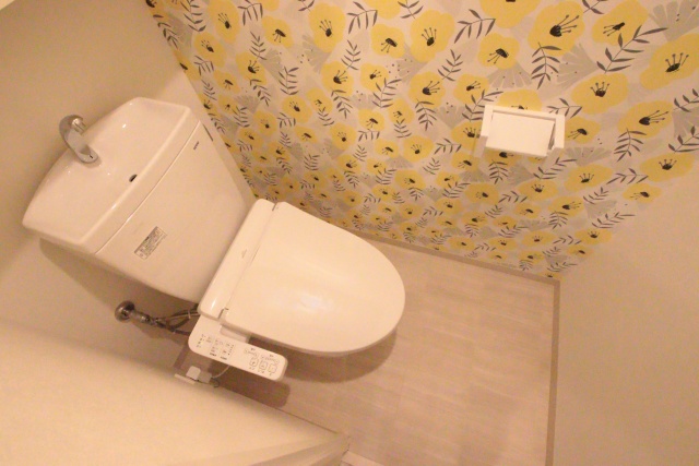 トイレ　※別室の参考写真の為、現況優先です。