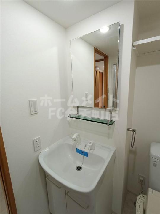 洗面設備　コンパクトで使いやすい洗面所