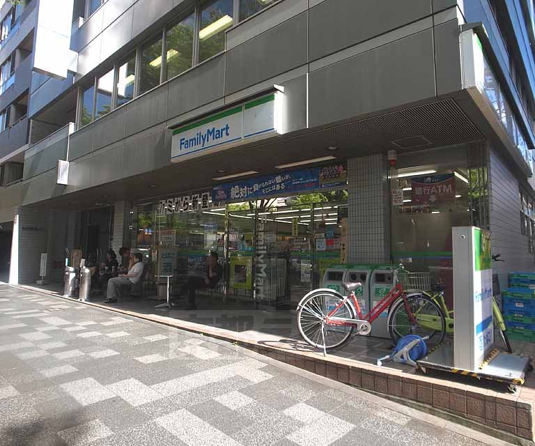 コンビニ　ファミリーマート堺町御池店（コンビニ）まで98m
