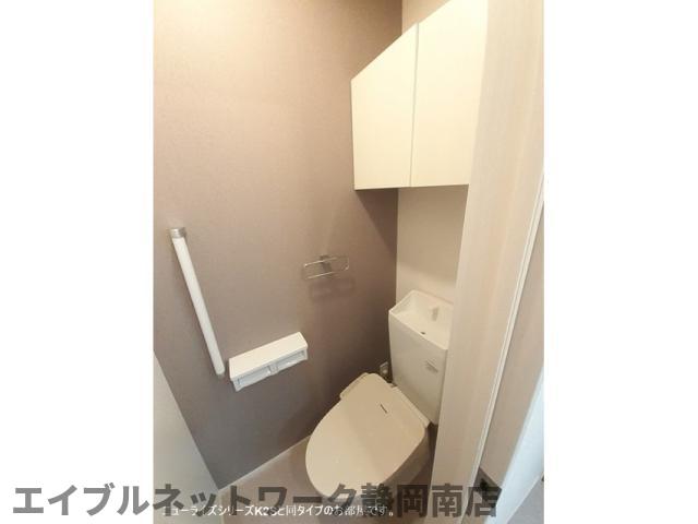 トイレ　イメージ