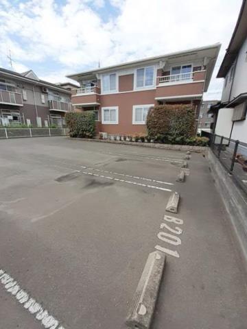 駐車場　エントランス