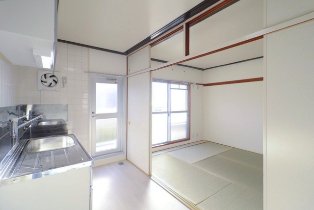 居室・リビング　和室をつなげてお使いいただけます