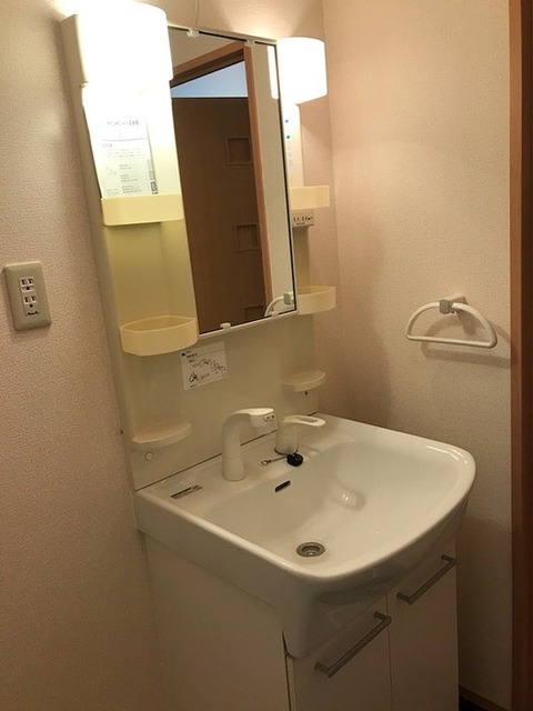 洗面設備　同仕様