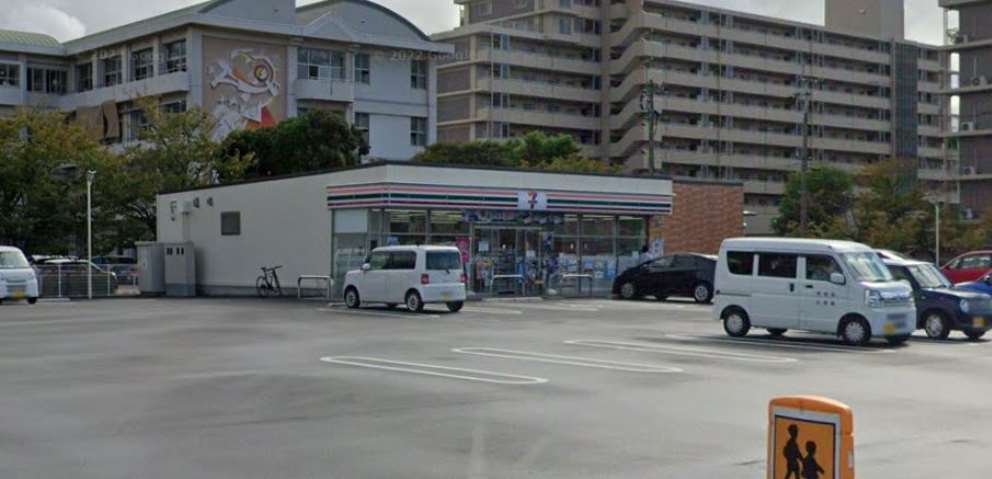 コンビニ　セブン－イレブン大分羽屋店（コンビニ）まで928m