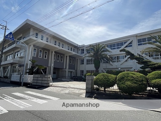 小学校　赤穂市立小学校赤穂小学校（小学校）まで826m