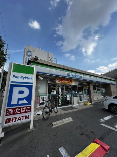 コンビニ　ファミリーマート 名古屋新栄店（コンビニ）まで648m