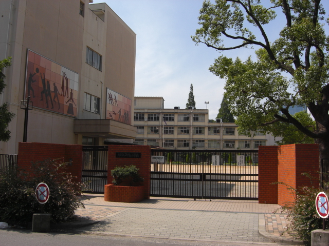 小学校　大阪市立西中島小学校（小学校）まで186m