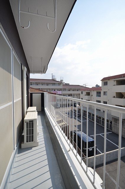 バルコニー　※同建物・別物件の写真です