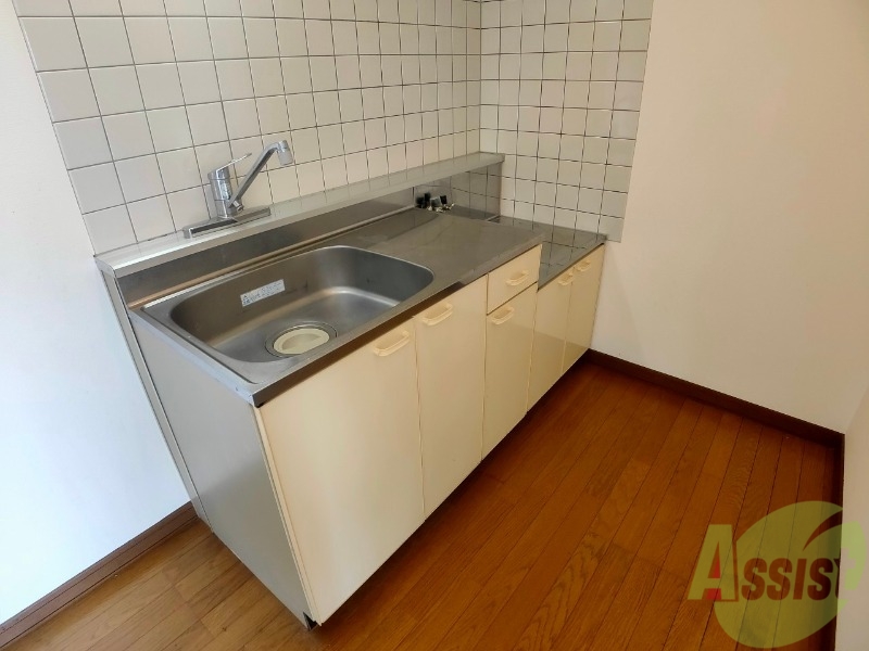 キッチン　シンプルなキッチンです。お手入れも楽々ですね！