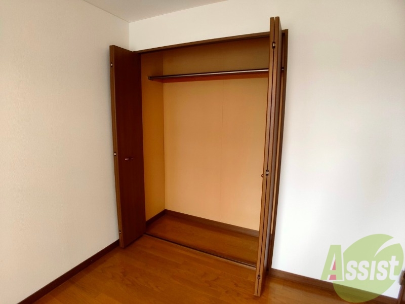 収納　クローゼットがありました。お洋服や荷物はここへ