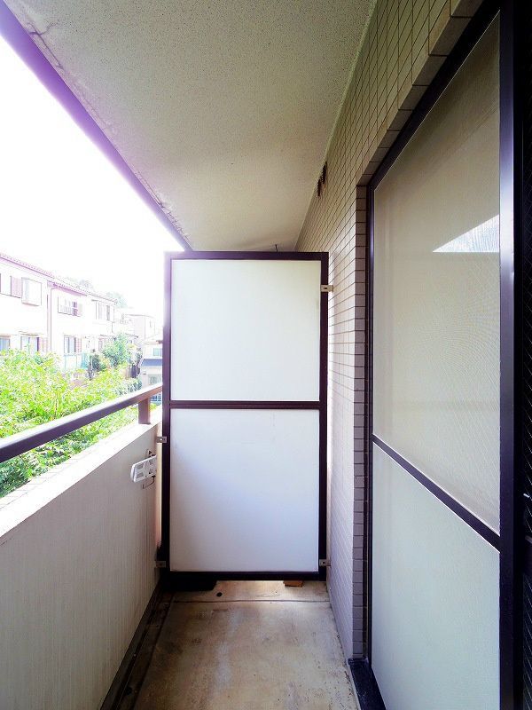 バルコニー　※同仕様写真