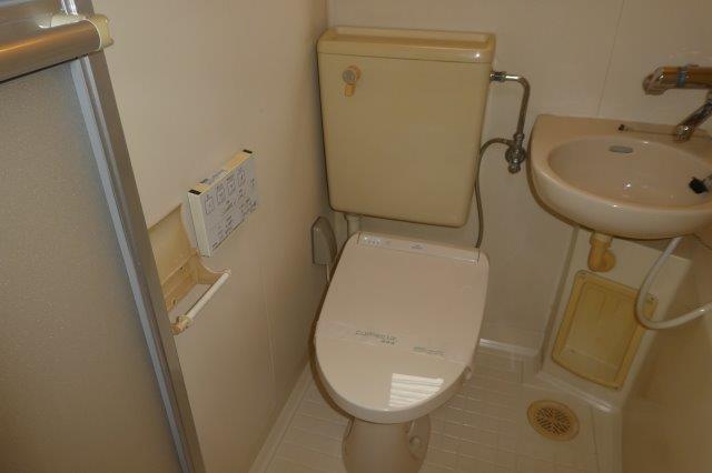 トイレ　ウォシュレット