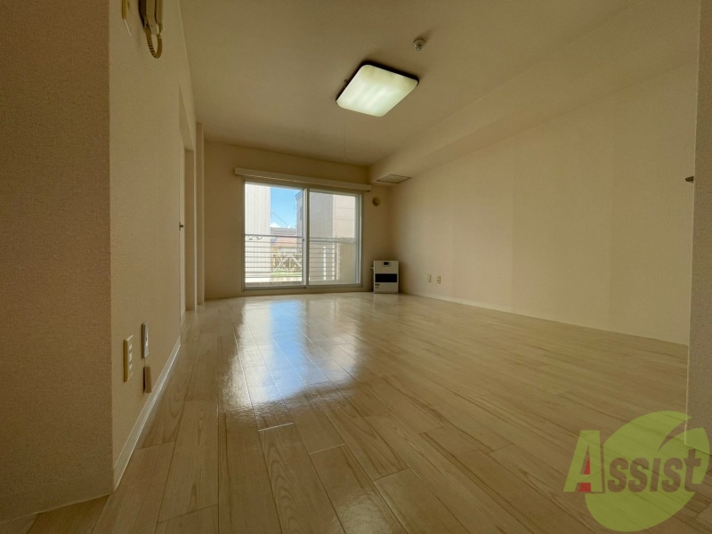 居室・リビング　広くてキレイなＬＤＫが広がっていて、充実した生活が送れそう。