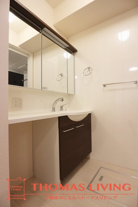 洗面設備　実際の写真を準備中の為、同じ建物の別室写真です。参考下さい。