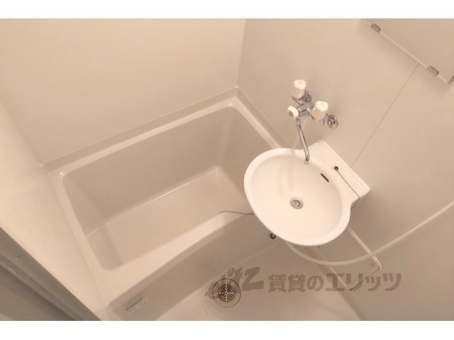 バス・シャワールーム　バス