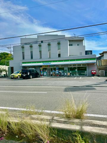 コンビニ　ファミリーマート横浜中山町店（コンビニ）まで1617m